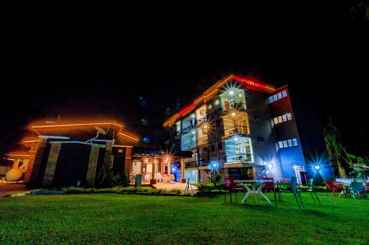 Frontiers Hotel エンテベ エクステリア 写真