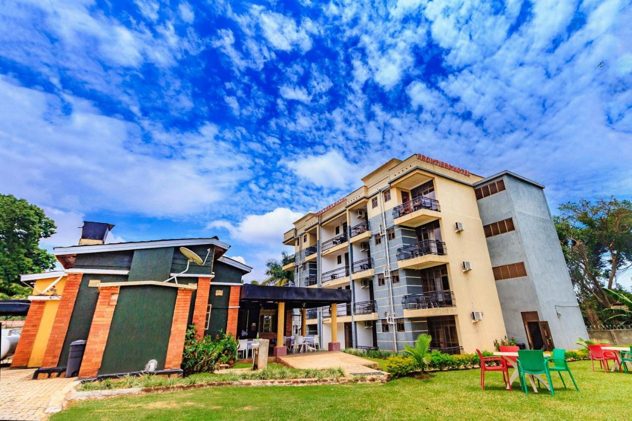 Frontiers Hotel エンテベ エクステリア 写真