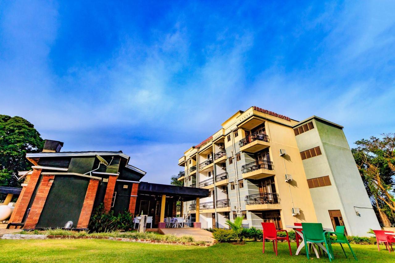 Frontiers Hotel エンテベ エクステリア 写真